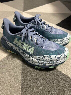 HOKA Speedgoat 6 Trail Running‎ Sneakers Moonlight/Thunder Cloud Wmn's Size 6.5D